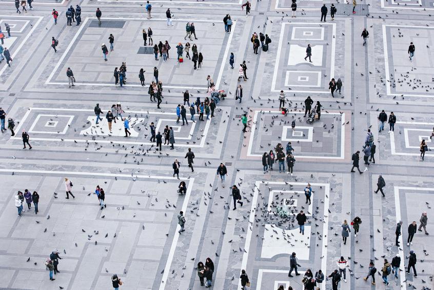 JOB-OFFER-MILAN-ITALY-3